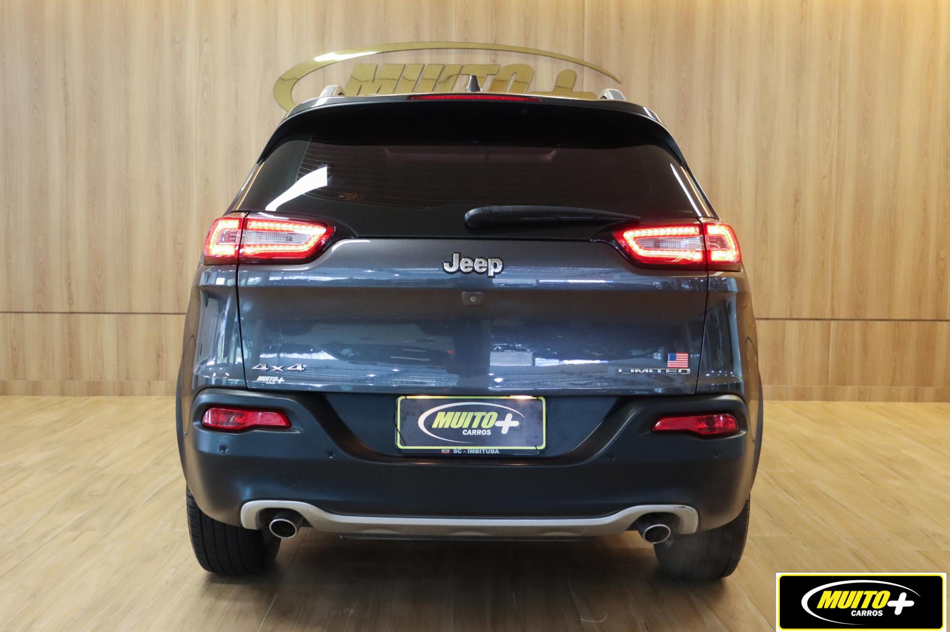 Jeep Cherokee — foto 3