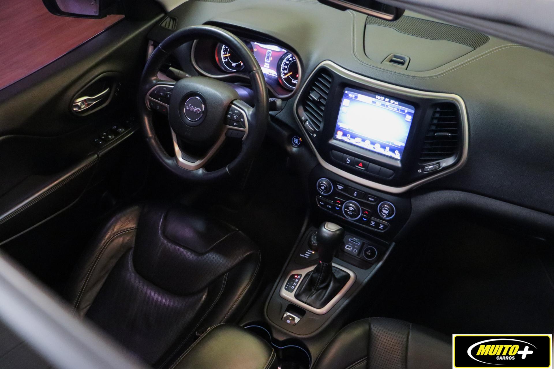 Jeep Cherokee — foto 5