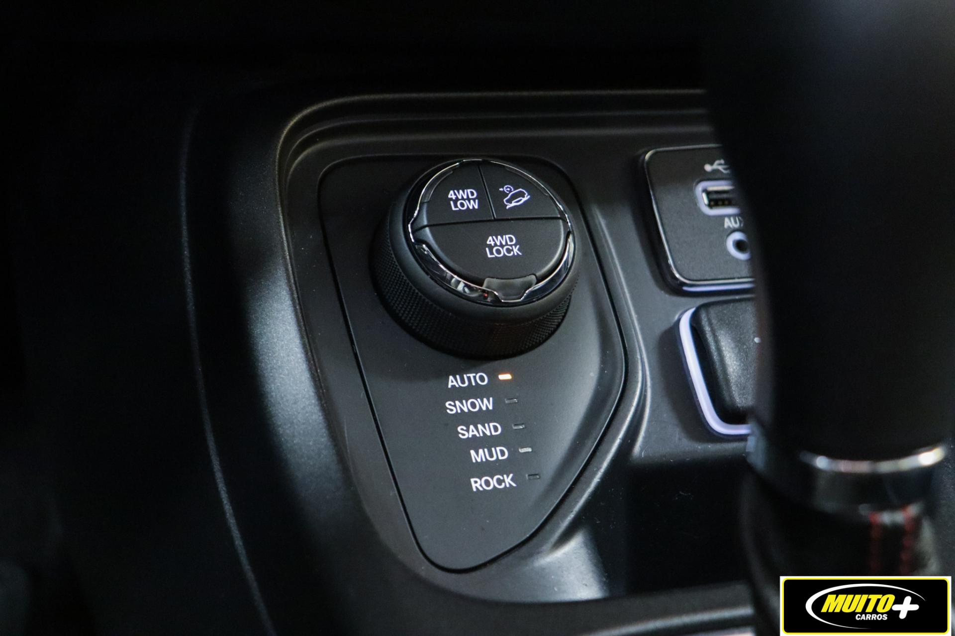Jeep Compass — foto 13