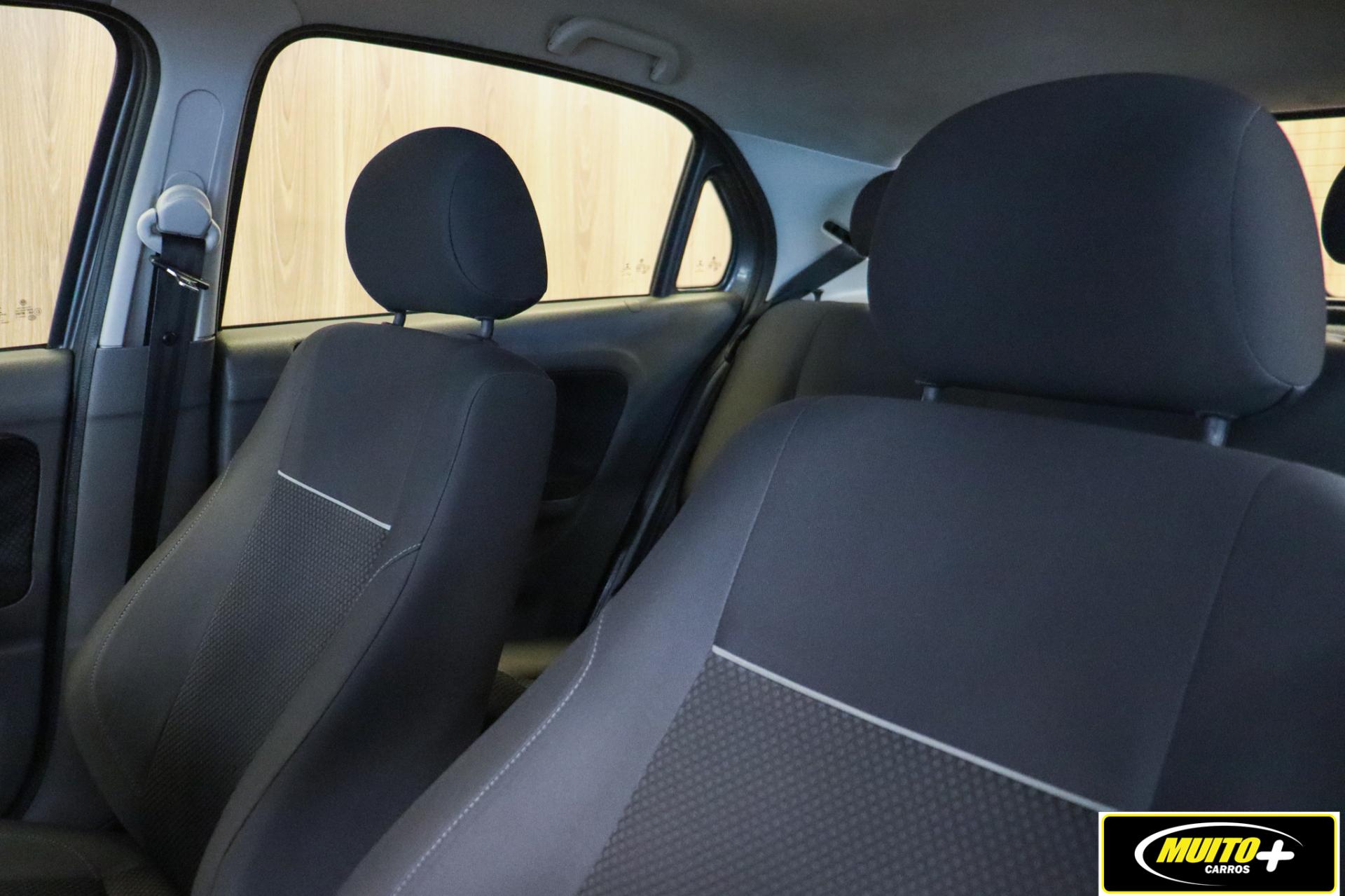 Volkswagen Gol — foto 9