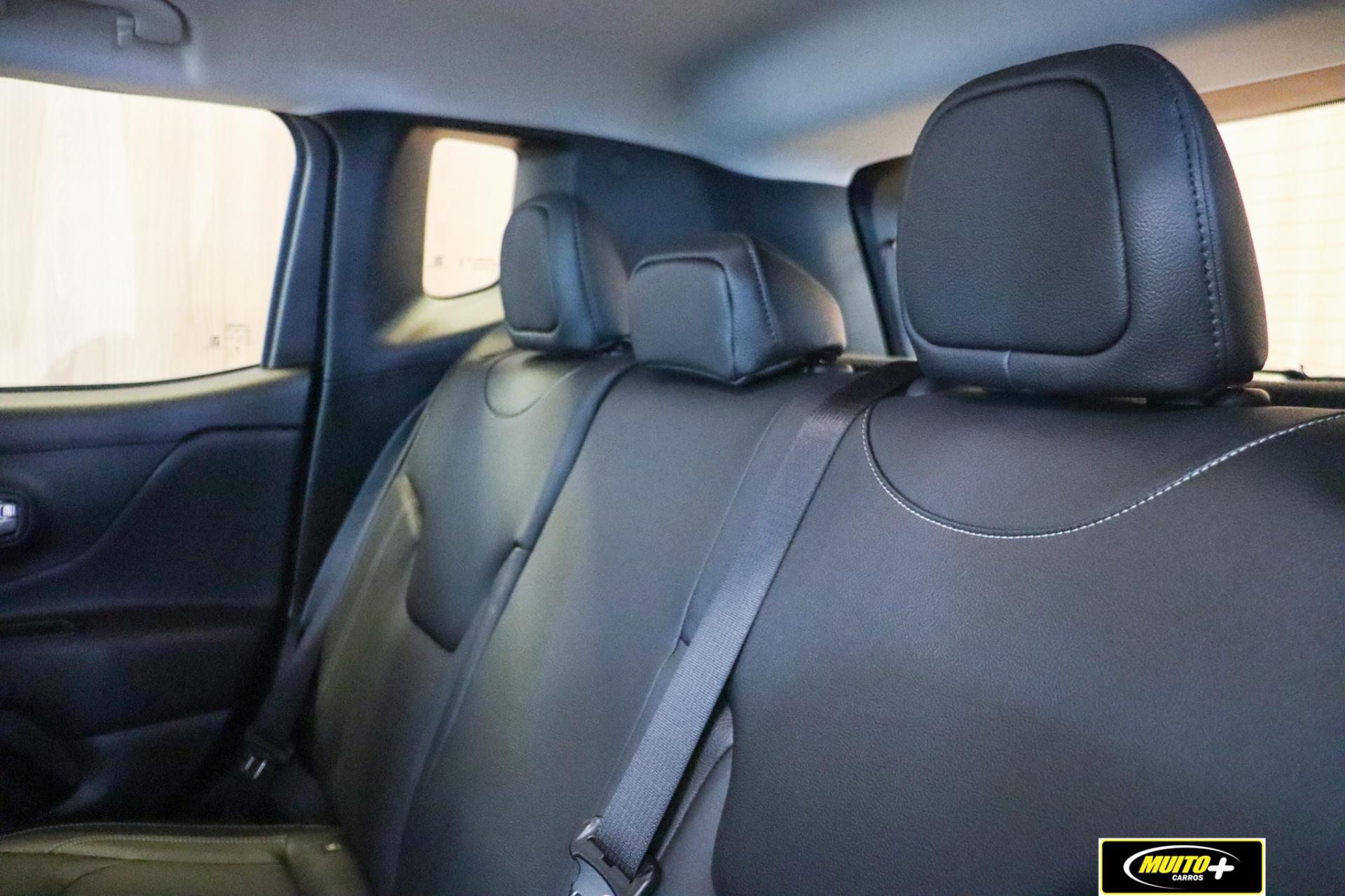Jeep Renegade — foto 10