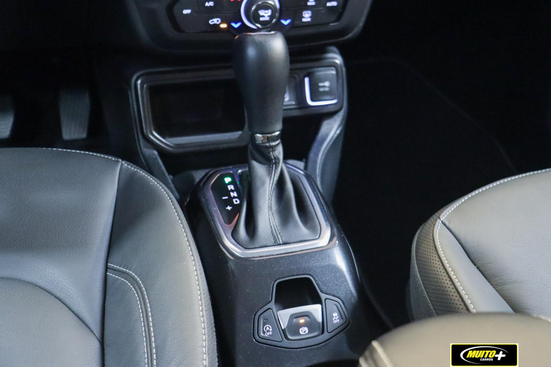 Jeep Renegade — foto 8